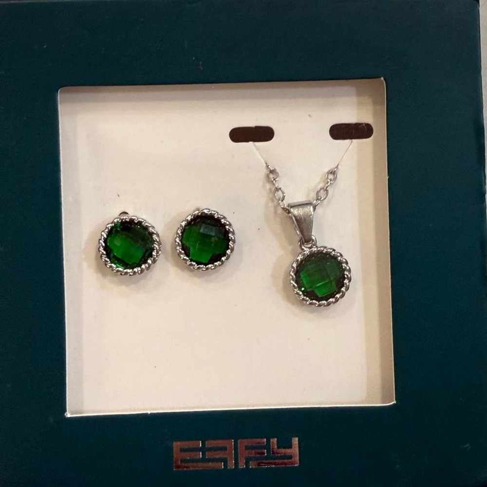 NIB EAFY Green Crystal Necklace & Stud Earrings Jewelry Gift‎ Set